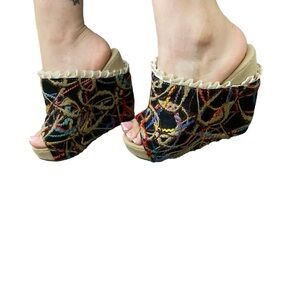 Kayleen by Los Angeles Wedges